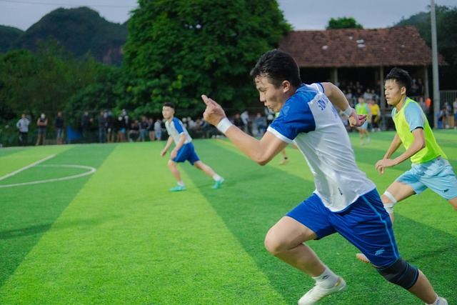 仅体现在她